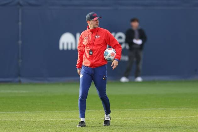 Training RB Leipzig Bundesliga Leipzig, 12.11.2025, Trainingszentrum am Cottaweg, Saison 2025 2026, Fußball, Männer, 1. Bundesliga , Training RB Leipzig , Im Bild: Trainer Ole Werner ,