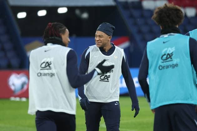 Entraînement de l’équipe de France au Parc des Princes PHOTOPQR LE PARISIEN Olivier Arandel ; Paris ; 12 11 2025 ; Paris, France Mercredi 12 novembre 2025 Football Équipe de France Kylian Mbappe Entraînement de l’Equipe de France LP Olivier Arandel Paris, France, nov 12th 2025 France national team, Nationalteam at training