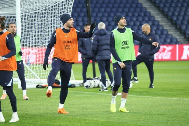 Entraînement de l’équipe de France au Parc des Princes PHOTOPQR LE PARISIEN Olivier Arandel ; Paris ; 12 11 2025 ; Paris, France Mercredi 12 novembre 2025 Football Équipe de France Entraînement de l’Equipe de France Théo hernandez et Lucas Hernandez LP Olivier Arandel Paris, France, nov 12th 2025 France national team, Nationalteam at training *** Local Caption *** LP Olivier Arandel Paris 75 France  Copyright: xPHOTOPQR LExPARISIEN MAXPPPxLP OlivierxArandelx 20251112LPA6062 20251112LPA6062