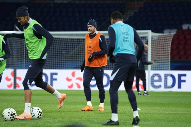 Entraînement de l’équipe de France au Parc des Princes PHOTOPQR LE PARISIEN Olivier Arandel ; Paris ; 12 11 2025 ; Paris, France Mercredi 12 novembre 2025 Football Équipe de France Théo hernandez Entraînement de l’Equipe de France LP Olivier Arandel Paris, France, nov 12th 2025 France national team, Nationalteam at training