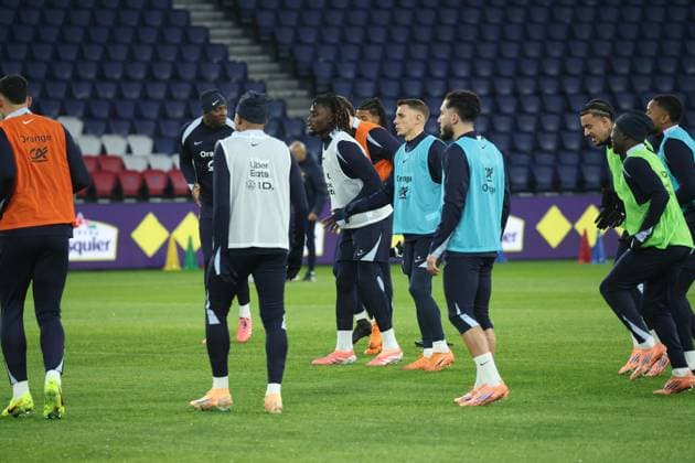 Entraînement de l’équipe de France au Parc des Princes PHOTOPQR LE PARISIEN Olivier Arandel ; Paris ; 12 11 2025 ; Paris, France Mercredi 12 novembre 2025 Football Équipe de France Entraînement de l’Equipe de France Manu Koné et Lucas Digne LP Olivier Arandel Paris, France, nov 12th 2025 France national team, Nationalteam at training
