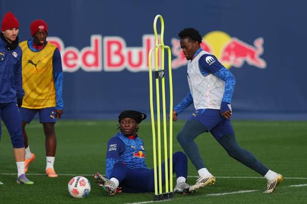Training RB Leipzig Bundesliga Leipzig, 12.11.2025, Trainingszentrum am Cottaweg, Saison 2025 2026, Fußball, Männer, 1. Bundesliga , Training RB Leipzig , Im Bild v.l.: Johan Bakayoko und Castello Lukeba ,