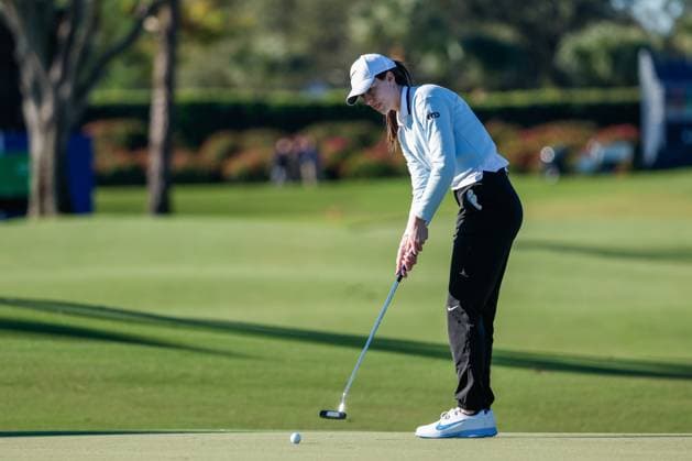 November 12, 2025, Belleair, Florida, USA: Indiana Fever guard Caitlin Clark putts on hole one during The ANNIKA driven by Gainbridge Pro-Am at the Pelican Golf Club at on Wednesday, Nov. 12, 2025, in Belleair. Belleair USA - ZUMAs70_ 20251112_zan_s70_021 Copyright: xJeffereexWoox