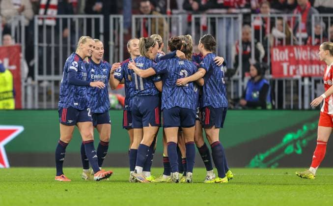 DEU, München, FC Bayern München vs Arsenal London, Women s Champions League, UEFA, Saison 2526, Allianz Arena, 3. Spieltag im Bild: Mariona Caldentey (Arsenal London 8) erzielt das Tor zum 2:0, Jubel und Freude DFB DFL REGULATIONS PROHIBIT ANY USE OF PHOTOGRAPHS AS IMAGE SEQUENCES AND OR QUASI-VIDEO, 12.11.2025 Copyright: HMBxMedia HendrikxHamelau