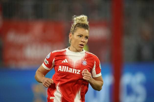 Fussball, Frauen, Frauen Champions League, 3.Spieltag, Saison 2025 2026, FC Bayern München - FC Arsenal, Allianz Arena Linda Dallmann (FC Bayern München) Kopf, Oberkörper