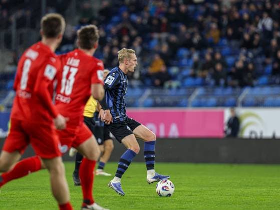 Julian Rieckmann (SV Waldhof Mannheim, 21) beim BfV Pokal-Viertelfinale: SV Waldhof Mannheim - 1860 München am 12.11.25 in Carl Benz Stadion, Mannheim xamx Foto: Alfio Marino