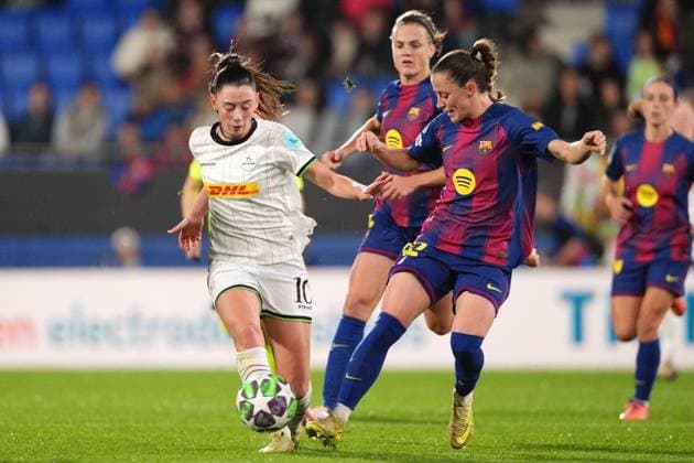 OHL Women s Aurelie Reynders (L) pictured during a soccer match between Spanish FC Barcelona, Barca Femeni and Oud-Heverlee Leuven Women, Wednesday 12 November 2025 in Barcelona, Spain, the third game in the league phase of the UEFA Women s Champions League competition. JOMAxGARCIAxIxGISBERT  x141155938x