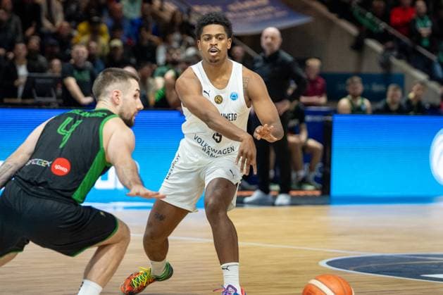 Deutschland, Basketball, FIBA, FIBA Europe Cup (Volkswagen Halle): Basketball Löwen Braunschweig - KB Trepca am 12.11. in Braunschweig (Volkswagen Halle): Grant Sherfield G, Basketball Löwen Braunschweig Copyright: xSvenxHeidmannx