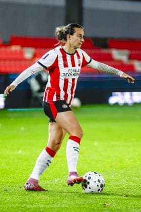 EINDHOVEN , 12 11-2025 , De Herdgang , season 2025 2026 , UEFA Womens Europa League football , round of 16 1nd leg between PSV and Eintracht Frankfurt (women) , Picture shows PSV player Renate Jansen PSV - Eintracht Frankfurt (women)  x31997479x Copyright: