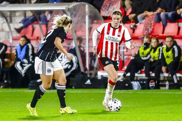 EINDHOVEN , 12 11-2025 , De Herdgang , season 2025 2026 , UEFA Womens Europa League football , round of 16 1nd leg between PSV and Eintracht Frankfurt (women) , Picture shows PSV player Liz Rijsbergen. PSV - Eintracht Frankfurt (women)  x31997693x Copyright: