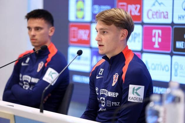 Croatia press: FIFA World Cup, WM, Weltmeisterschaft, Fussball 2026 Qualifiers Toni Fruk of Croatia speaks with a media ona a press conference, PK, Pressekonferenz ahead of the training session at HNK Rijeka Stadium in Rijeka, Croatia, on November 12, 2025.  NelxPavletic PIXSELL