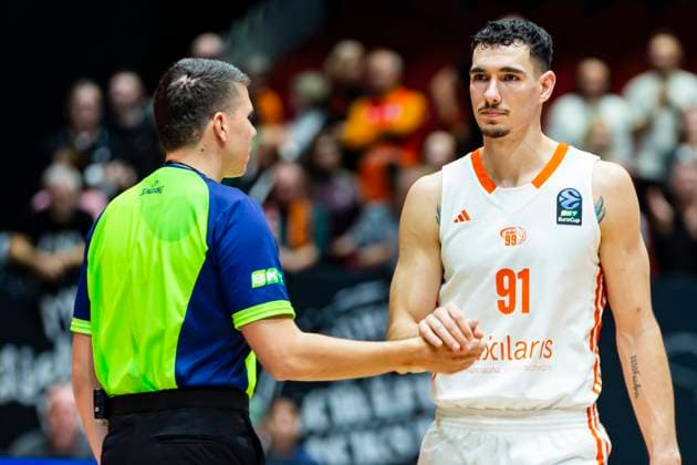 12.11.2025, xomx, Basketball EuroCup 2025, Niners Chemnitz - KK BuduÄ‡nost Podgorica v.l. Yordan Minchev (Niners Chemnitz) Chemnitz