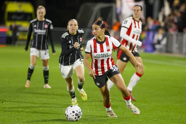 EINDHOVEN , 12 11-2025 , De Herdgang , season 2025 2026 , UEFA Womens Europa League football , round of 16 1nd leg between PSV and Eintracht Frankfurt (women) , Picture shows PSV player Anissa Chibani PSV - Eintracht Frankfurt (women)  x31998235x Copyright: