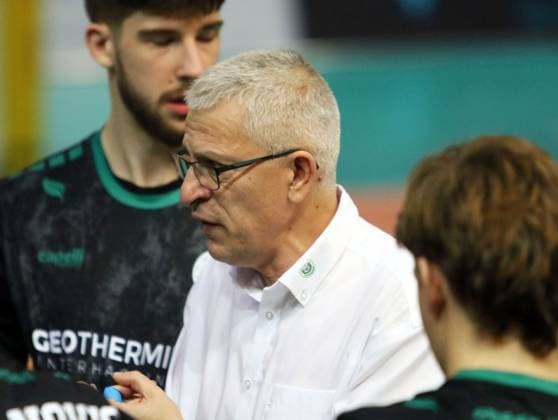 coach Mircea DUDAS (Haching), He Volleyball Bundesliga 2025 26 TSV Haching Muenchen vs ASV Dachau, Geothermie Arena, Unterhaching, 12.11.25 Copyright: WolfgangxFehrmann