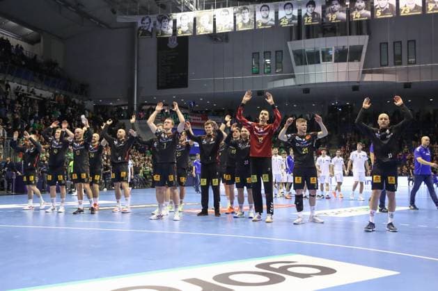 12.11.2025, xtgx, Handball, EHF Champions League, SC Magdeburg - HC Zagreb v.l. Magdeburg Jubel ueber den Sieg, Jubel nach Spielende Magdeubrg