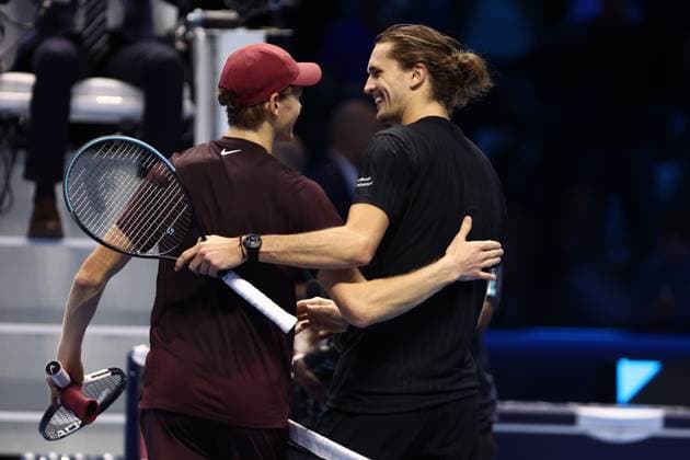 Jannik Sinner vs Alexander Zverev Jannik Sinner of Italy (L) embraces Alexander Zverev of Germany (R) at the end of the Round Robin singles match between Jannik Sinner vs Alexander Zverev on Day four of the Nitto ATP, Tennis Herren World Tour Finals. Turin Inalpi Arena Italy Copyright: xMarcoxCanonierox
