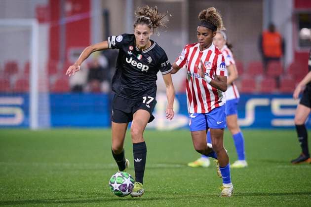 ATLETICO DE MADRID v JUVENTUS. WOMENÂ S CHAMPIONS LEAGUE 2025 2026. ROUND 3. Atletico de Madrid s Luany Da Silva (R) and Juventus FC™s Emma Stolen Godo during Women™s Champions League 2025-2026 match. November 12,2025. (ALTERPHOTOS Ropero) Alcala de HenaresSpain  Copyright: xRoperox