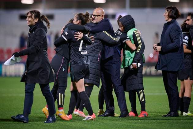 ATLETICO DE MADRID v JUVENTUS. WOMENÂ S CHAMPIONS LEAGUE 2025 2026. ROUND 3. Juventus FC™s coach Massimiliano Canzi celebrates a win during Women™s Champions League 2025-2026 match. November 12,2025. (ALTERPHOTOS Ropero) Alcala de HenaresSpain  Copyright: xRoperox