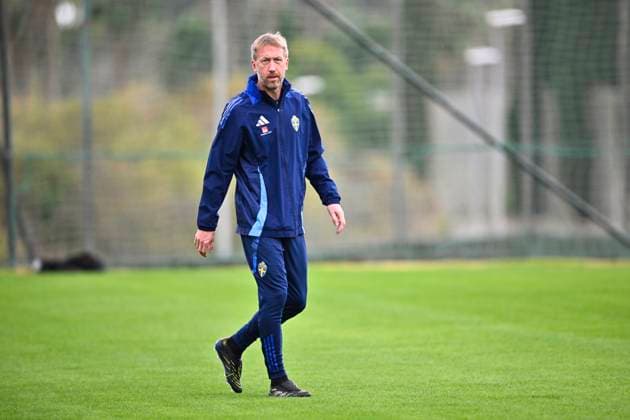 MARBELLA, SPAIN 20251113 Sweden s national team, Nationalteam captain Graham Potter during Thursday s training in Marbella ahead of the World Cup qualifiers in Switzerland at the end of the week. MARBELLA SPAIN x10050x