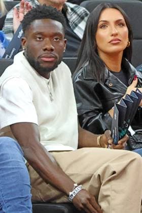 Alphonso Davies und Freundin Sheyenne, Promi, Promis, Porträt, Portrait, Basketball EuroLeague FC Bayern München - FC Barcelona, Barca SAP Garden 12.11.2025 FOTO: Mladen Lackovic LakoPress *** Alphonso Davies and girlfriend Sheyenne, Celebrity, Celebrities, Portrait, Portrait, Basketball EuroLeague FC Bayern Munich FC Barcelona SAP Garden 12 11 2025 PHOTO Mladen Lackovic LakoPress