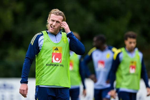 251113 Emil Forsberg of the Swedish national football team during a training session on November 13, 2025 in Marbella. Photo: Joel Marklund BILDBYRAN kod JM JM0748 bbeng fotboll football soccer fotball vm-kval FIFA World Cup, WM, Weltmeisterschaft, Fussball qualifier träning practice training sverige sweden sverige a Copyright: JOELxMARKLUND BB251113JM013