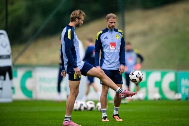 251113 Benjamin Nygren of the Swedish national football team during a training session on November 13, 2025 in Marbella. Photo: Joel Marklund BILDBYRAN kod JM JM0748 bbeng fotboll football soccer fotball vm-kval FIFA World Cup, WM, Weltmeisterschaft, Fussball qualifier träning practice training sverige sweden sverige a Copyright: JOELxMARKLUND BB251113JM021