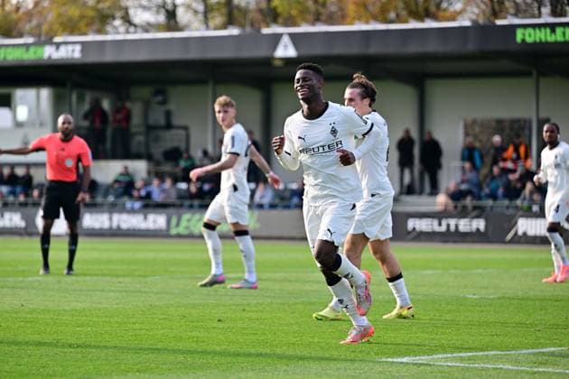 13.11.2025; Moenchengladbach; Fussball, Herren, Saison 2025 2026, Testspiel Borussia Moenchengladbach vs. K. Lierse SK Torjubel bei Torschuetze Iaia Manco Danfa (Gladbach) nach seinem Tor zum 1-0 DFL regulations prohibit any use of photographs as image sequences and or quasi-video. Borussia-Park NRW Deutschland