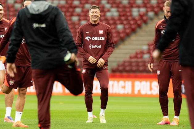 Robert Lewandowski seen during Training session during november 2025 international break of Polish national team, Nationalteam (LukaszGermaniuk Ball Raw Images) Warsaw PGE Narodowy Poland Copyright: xLukaszxGermaniukx 251113WSZ18