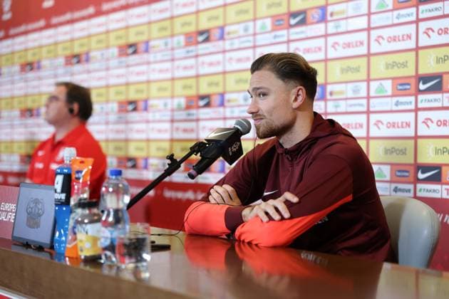 WARSZAWA 13.11.2025 KONFERENCJA PRASOWA REPREZENTACJI POLSKI --- POLISH FOOTBALL national team, Nationalteam press conference, PK, Pressekonferenz IN WARSAW MATTY CASH FOT. PIOTR KUCZA FOTOPYK NEWSPIX.PL --- newspix.pl POLAND OUT! 