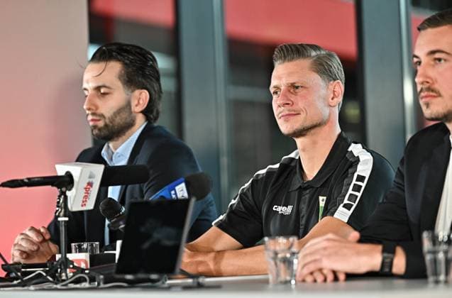 Fußball, GKS Tychy präsentiert neuen Trainer Lukasz Piszczek 2025.11.13 Tychy Pilka nozna Betclic 1 Liga sezon 2025 2026 Konferencja prasowa GKS Tychy N z Lukasz Piszczek Foto Lukasz Sobala PressFocus 2025.11.13 Tychy Football Polish First League season 2025 2026 Konferencja prasowa GKS Tychy Lukasz Piszczek Credit: Lukasz Sobala PressFocus NEWSPIX.PL --- newspix.pl 