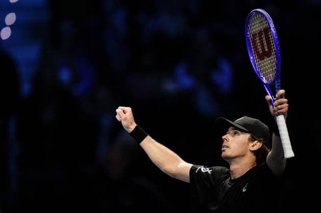 Australia s Alex de Minaur celebrate after the singles tennis match of the ATP, Tennis Herren World Tour Finals against United States™ Taylor Fritz at the Inalpi Arena in Turin, Italy - Thursday, Nov. 13, 2025. -  Copyright: xMarcoxAlpozzi LaPressex