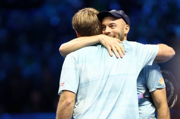 Krawietz Puetz vs Bolelli Vavassori Kevin Krawietz of Germany embraces Tim Puetz at the end of the Round Robin doubles match between Kevin Krawietz of Germany and Tim Puetz of Germany against Simone Bolelli of Italy and Andrea Vavassori of Italy on Day five of the Nitto ATP, Tennis Herren World Tour Finals. Turin Inalpi Arena Italy Copyright: xMarcoxCanonierox