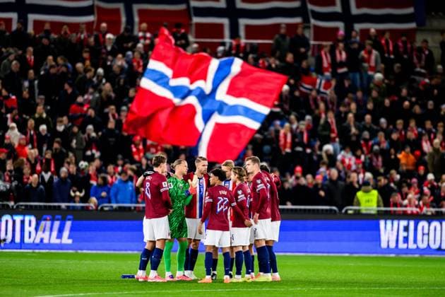 251113 Players of of Norway ahead of the FIFA World Cup, WM, Weltmeisterschaft, Fussball Qualifier football match between Norway and Estonia on November 13, 2025 in Oslo. Photo: Marius Simensen BILDBYRAN COP 238 VG0831 bbeng fotball football soccer fotboll fifa world cup qualifiers european qualifiers 2026 uefa world cup qualifiers vm-kvalifisering vm kvalik vm kval norge norway estland estonia Copyright: MARIUSxSIMENSEN BB251113BB237
