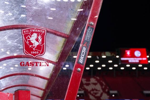 13.11.2025, Fussball, Testspiel, Saison 2025 2026, Twente Enschede - FC Schalke 04, Grolsch Veste Innenansicht, xRHR-FOTO YYx Copyright: KROEGER RHR-FOTOx RHR-FOTO YY