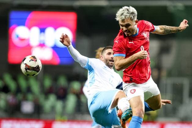 13.11.2025, Karvina Mecz towarzyski sezon 2025 26 Czechy - San Marino - International Friendly, Länderspiel, Nationalmannschaft football match Czech Republic - San Marino Nz. Alessandro Golinucci Tomas Ladra Fot. Michal Chwieduk Arena Akcji NEWSPIX.PL --- newspix.pl 