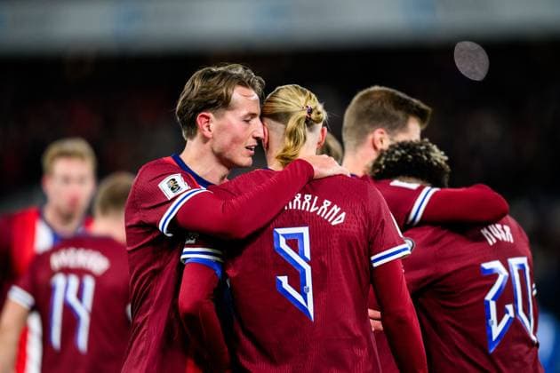 251113 Alexander Sorloth and Erling Braut Haaland of Norway celebrate after the 4-0 goal during the FIFA World Cup, WM, Weltmeisterschaft, Fussball Qualifier football match between Norway and Estonia on November 13, 2025 in Oslo. Photo: Marius Simensen BILDBYRAN COP 238 VG0831 bbeng fotball football soccer fotboll fifa world cup qualifiers european qualifiers 2026 uefa world cup qualifiers vm-kvalifisering vm kvalik vm kval norge norway estland estonia jubel Copyright: MARIUSxSIMENSEN BB251113BB345