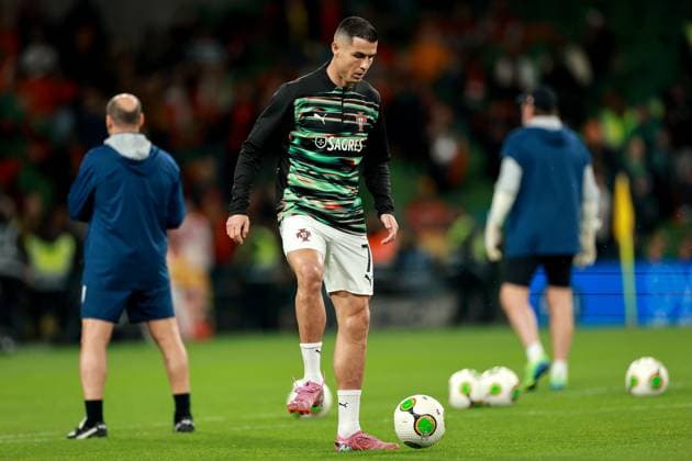 2026 FIFA World Cup, WM, Weltmeisterschaft, Fussball Qualifier Group F, Aviva Stadium, Dublin 13 11 2025 Republic of Ireland vs Portugal Portugal s Cristiano Ronaldo warms up ahead of the match Cristiano Ronaldo warms up ahead of the match 13 11 2025  Copyright: x INPHO MorganxTreacyx 0U6A9914