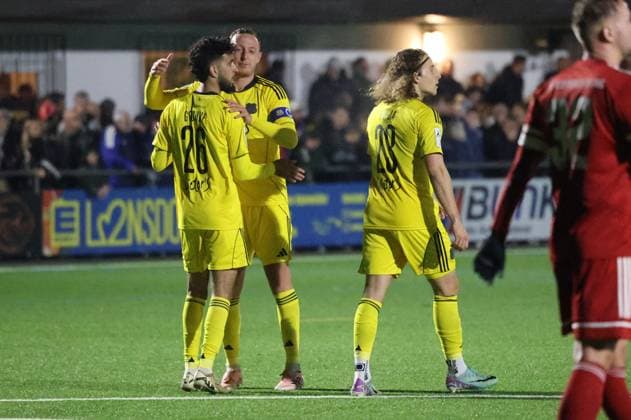 13.11.2025, Fussball, Herren, Sparkassen-Pokal Saarland, 2. Runde, Saison 2025 2026, SV Bliesmengen-Bolchen - 1. FC Saarbrücken, Torjubel zum 0:4, Torschütze: Amine Groune (1. FC Saarbruecken) Bliesmengen-Bolchen Burgwegstadion Saarland Deutschland (DE) Copyright: xSebastianxBachx