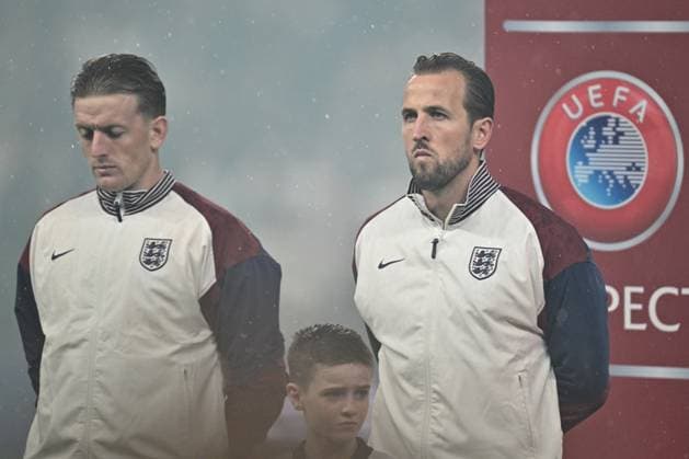 LONDON, ENGLAND - NOVEMBER 13: Jordan Pickford and Harry Kane of national team, Nationalteam of England during the FIFA World Cup, WM, Weltmeisterschaft, Fussball 2026 qualifier match between England and Serbia at Wembley Stadium on November 13, 2025 in London, England. Photo Sebastian Frej England v Serbia - FIFA World Cup 2026 Qualifier Copyright: xSebastianxFrejx
