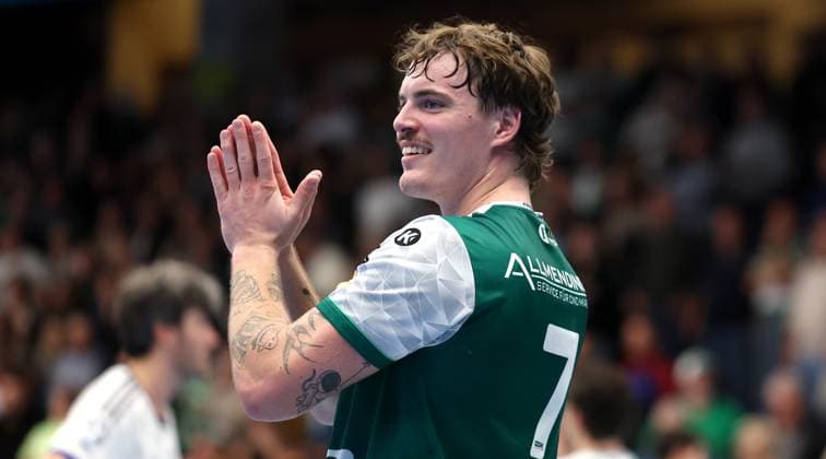 BAU 13.11.2025 Göppingen Handball Frisch Auf Göppingen vs. HSV Hamburg, Victor Klöve (Göppingen) jubelt