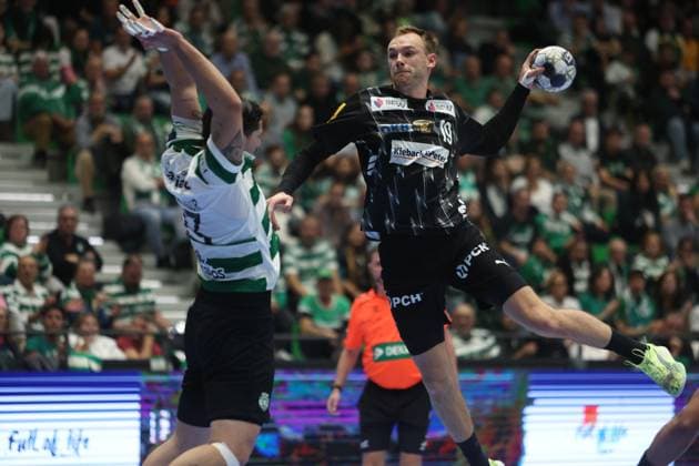 Mathias Gidsel ( Fuchse Berlin ) in action during the match between Sporting CP and Fuchse Berlin, valid for Machineseeker EHF Champions League 2025 2026 at Pavilhao Joao Rocha on 13 November 2025. Lisbon Pavilhao Joao Rocha Lisbon Portugal Copyright: xIMAGOx xPRIMExSPORTSxIMAGESx xFILIPExOLIVEIRAx