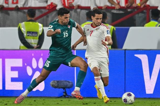 UAE v Iraq - 2026 AFC World Cup Qualifiers ABU DHABI, UNITED ARAB EMIRATES - NOVEMBER 13: Ahmed Yahya (L) of Iraq competes against Ali Saleh during the first match of the fifth round of the 2026 FIFA World Cup, WM, Weltmeisterschaft, Fussball Asian Qualifiers between United Arab Emirates and Iraq at the Mohammed bin Zayed Stadium in Abu Dhabi, United Arab Emirates, on November 13, 2025. Waleed Zein Anadolu Abu Dhabi United Arab Emirates. Editorial use only. Please get in touch for any other usage.  Copyright: x2025xAnadoluxWaleedxZeinx