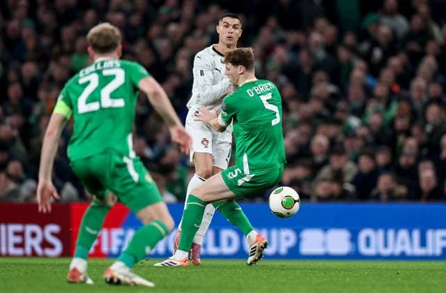 2026 FIFA World Cup, WM, Weltmeisterschaft, Fussball Qualifier Group F, Aviva Stadium, Dublin 13 11 2025 Republic of Ireland vs Portugal Portugal s Cristiano Ronaldo in action with Jake O Brien of Ireland Cristiano Ronaldo in action with Jake O Brien 13 11 2025  Copyright: x INPHO NickxElliottx IMG_8671