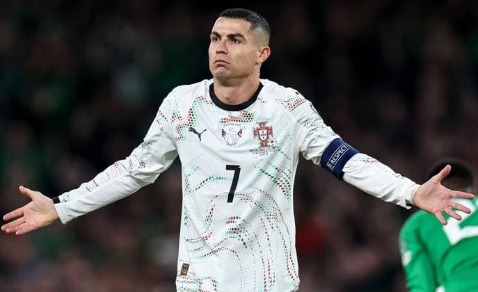 2026 FIFA World Cup, WM, Weltmeisterschaft, Fussball Qualifier Group F, Aviva Stadium, Dublin 13 11 2025 Republic of Ireland vs Portugal Portugal s Cristiano Ronaldo reacts to a decision Cristiano Ronaldo reacts to a decision 13 11 2025  Copyright: x INPHO NickxElliottx IMG_9409 copy