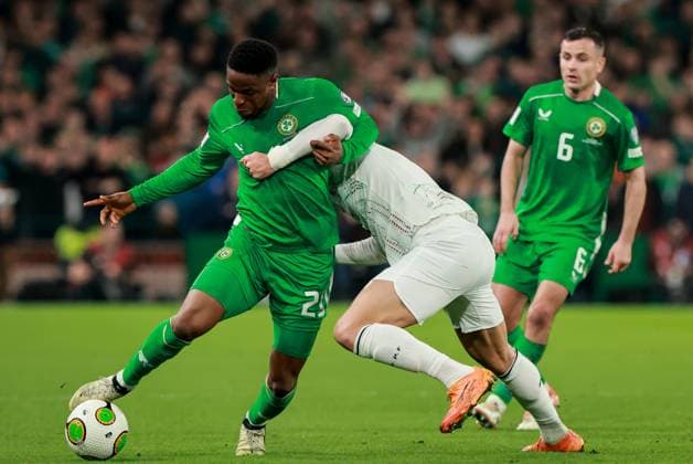 2026 FIFA World Cup, WM, Weltmeisterschaft, Fussball Qualifier Group F, Aviva Stadium, Dublin 13 11 2025 Republic of Ireland vs Portugal Ireland s Chiedozie Ogbene is tackled by Ruben Dias of Portugal Chiedozie Ogbene is tackled by Ruben Dias 13 11 2025  Copyright: x INPHO NickxElliottx 0U6A1418