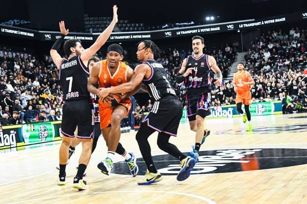 Basketball, EuroLeague, Paris Basketball - Valencia BC BASKET : Paris Basketball vs Valence Basket Club - Euroligue - JournÃ e 11 - 13 11 25 Kameron Taylor (Valence BC) ParisFrance  Copyright: xBaptistexAutissierx