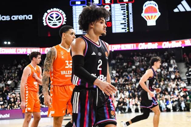 Basketball, EuroLeague, Paris Basketball - Valencia BC BASKET : Paris Basketball vs Valence Basket Club - Euroligue - JournÃ e 11 - 13 11 25 Nadir Hifi (Paris Basketball) ParisFrance  Copyright: xBaptistexAutissierx