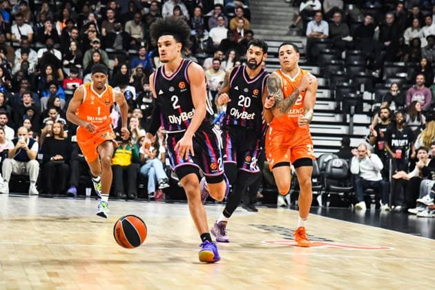 Basketball, EuroLeague, Paris Basketball - Valencia BC BASKET : Paris Basketball vs Valence Basket Club - Euroligue - JournÃ e 11 - 13 11 25 Nadir Hifi (Paris Basketball) ParisFrance  Copyright: xBaptistexAutissierx