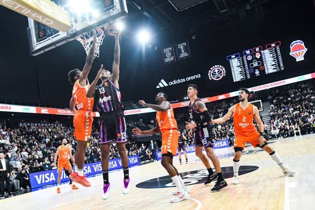 BASKET : Paris Basketball vs Valence Basket Club - Euroligue - JournÃ e 11 - 13 11 25 Allan Dokossi (Paris Basketball) ParisFrance  Copyright: xBaptistexAutissierx