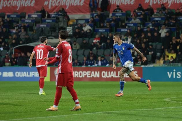 Chisinau, Moldova, 13th November 2025. Gianluca Mancini of Italy celebrates after scoring to give the side a 1-0 lead during the Moldova vs Italy FIFA World Cup, WM, Weltmeisterschaft, Fussball European Qualifying match at Stadionul Zimbru, Chisinau. Picture credit should read: Jonathan Moscrop Sportimage EDITORIAL USE ONLY. No use with unauthorised audio, video, data, fixture lists, club league logos or live services. Online in-match use limited to 120 images, no video emulation. No use in betting, games or single club league player publications. SPI_039_JM_MOLDOVA_ITALY_EQ SPI-4293-0039
